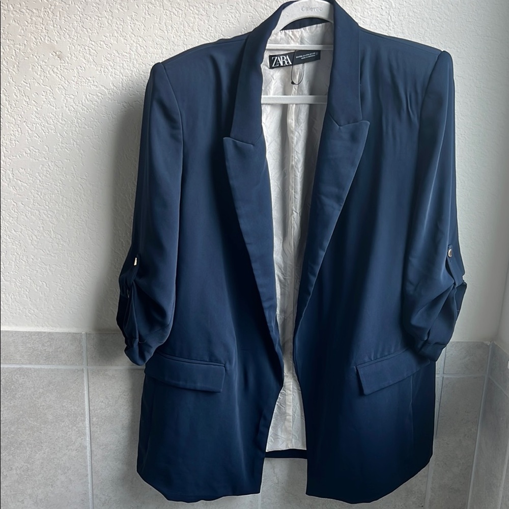 Zara Women's Deep Navy Blue Blazer - Picture 2 of 5